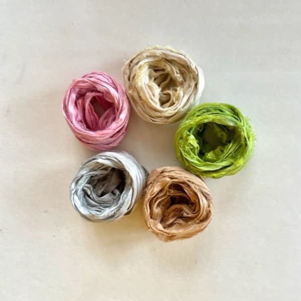 Muestra de seda Sari de 5 colores - Cinta Sari reciclada - 5 colores polvorientos, 2 yardas cada uno, 10 yardas en total, cinta de diario