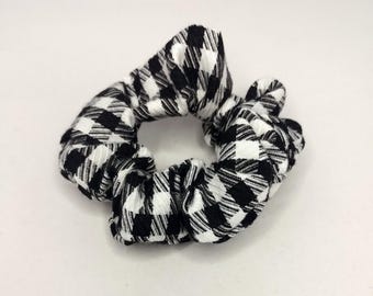 Coletero a cuadros blancos y negros / Goma para el pelo clásica de vichy / Accesorio minimalista para el cabello / Estilo atemporal