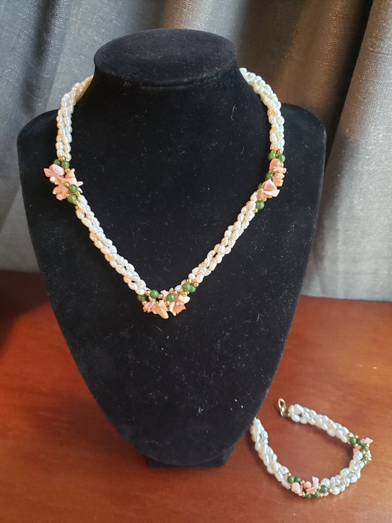 Pearl coral jade necklace deals