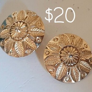 Sunflower Studs