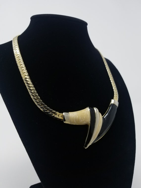 Black and Cream Gold Necklace - image 3