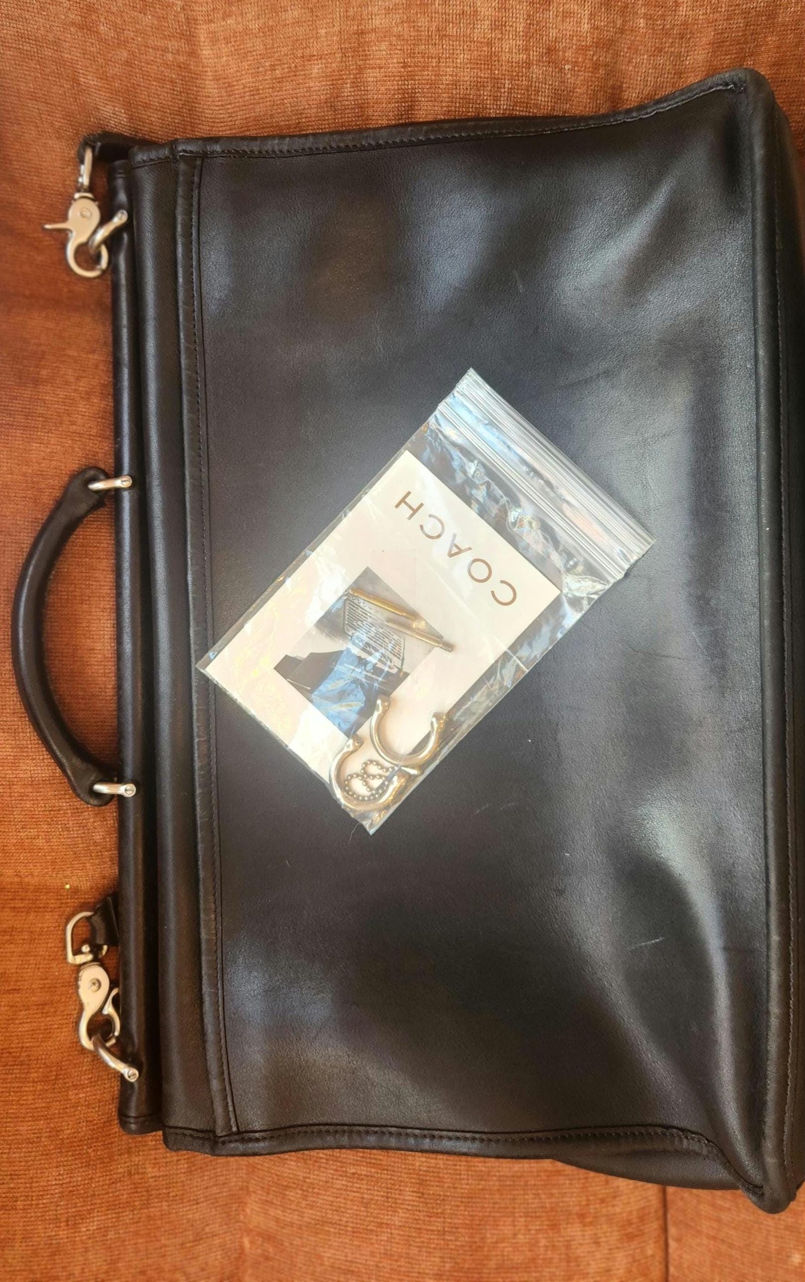 バッグ vintage coach old archive Beekman Bag Reviving this vintage coach “Beekman” Bag #coach #vintage