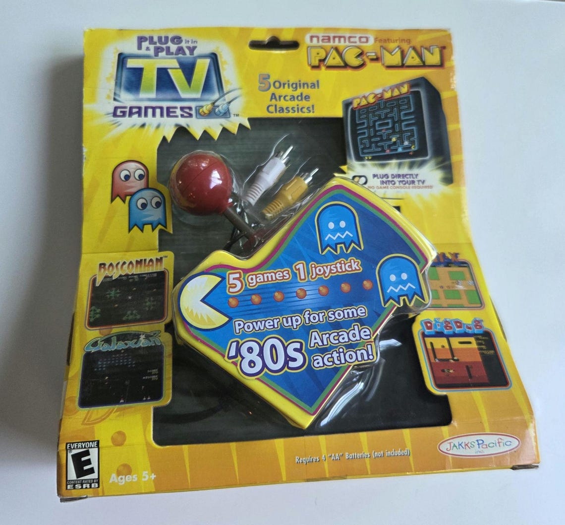 Vintage 2003 Namco Pac-Man Plug It In & Play TV Games Controller | New Old Stock Factory Sealed Retro Arcade 5-in-1 Joystick | JAKKS Pacific, foto 1 di 5