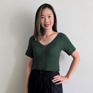 Crochet Pattern, V Neck Pullover, Crochet Raglan, Cropped Sweater, short sleeve, top down in the round, seamless crochet, pattern pdf
