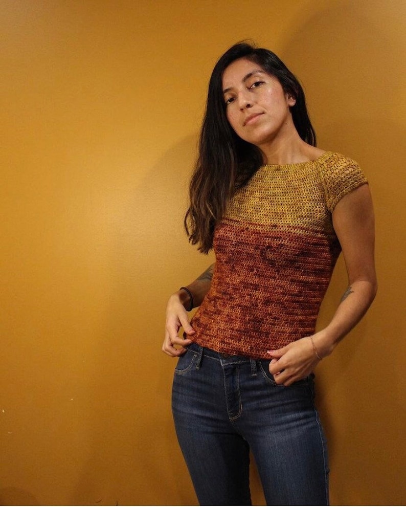 Seamless Crochet Raglan Top Pattern, Short Sleeve Tee, Color Block, Crochet Fade, Lightweight Sweater, Customizable, PDF