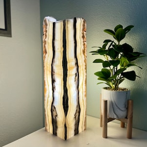 Onyx Lamp - Table Lamp - Stone Lamp - Onyx Light - Alabaster Lamp - Nightstand Lamp - Beautiful Lamp - Decorative Lamp - Home Decor - Gift