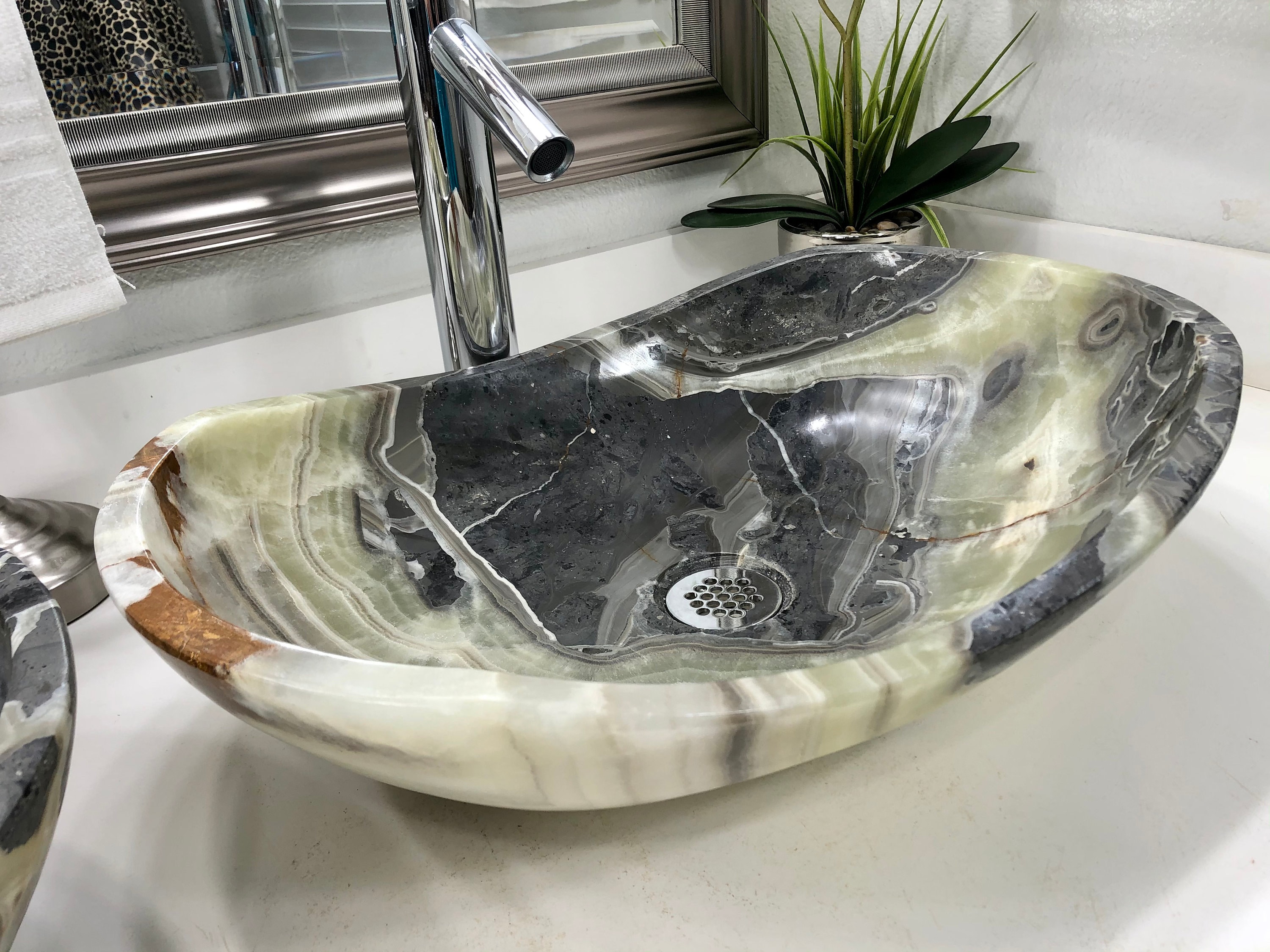 onyx vessel sinks bathroom