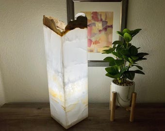Hand-Carved Onyx Table Lamp | Modern Ambient Lighting