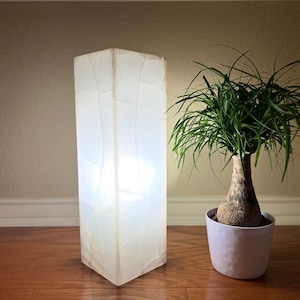 Onyx Lamp / Table Lamp / Stone Lamp / Onyx Light / Onyx Table Lamp / Stone Table Lamp / Onyx Stone Lamp / Nightstand Lamp / Beautiful Lamp *