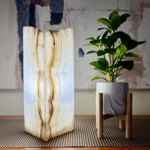 Onyx Lamp / Table Lamp / Decorative Lamp / Onyx Light / Onyx Table Lamp / Stone Lamp / Onyx Stone Lamp / Home Decor / Beautiful Lamp **