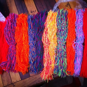 5 handgemachte buddhistische Gebetsarmband-Pack: Gewebte Armbänder aus Angkor Wat