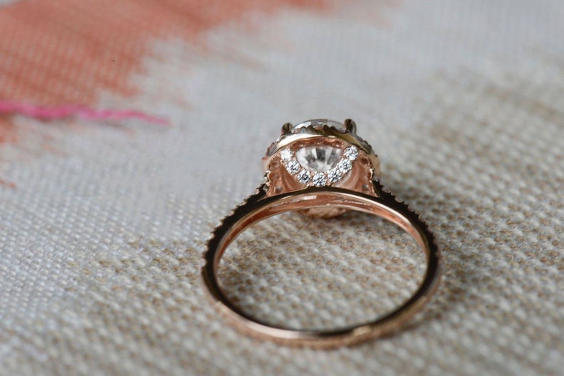 Anniversary Ring And Women Wedding Ring 1.80 Ct White Round Moissanite Halo Wedding Ring Engagement Ring in 10KT Rose Gold