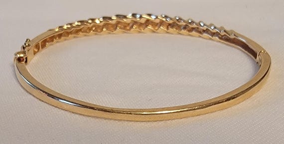 Beautiful Bangle Bracelet - image 2