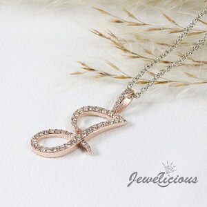 Pingente com letra inicial J - Diamantes naturais - Ouro rosa maciço 10K - Pingente com inicial de diamante _Vendido sem corrente