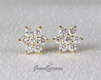 Gorgeous 0.4 ct Natural Diamonds 7 mm Cluster Flower Stud Earrings in 14K Yellow Gold