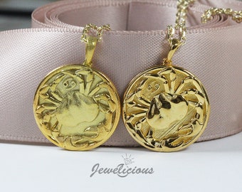 10k / 14k Solid Gold Cancer Zodiac Pendant / Cancer Horoscope Sign Medallion / Cancer Round Coin sold without chain.