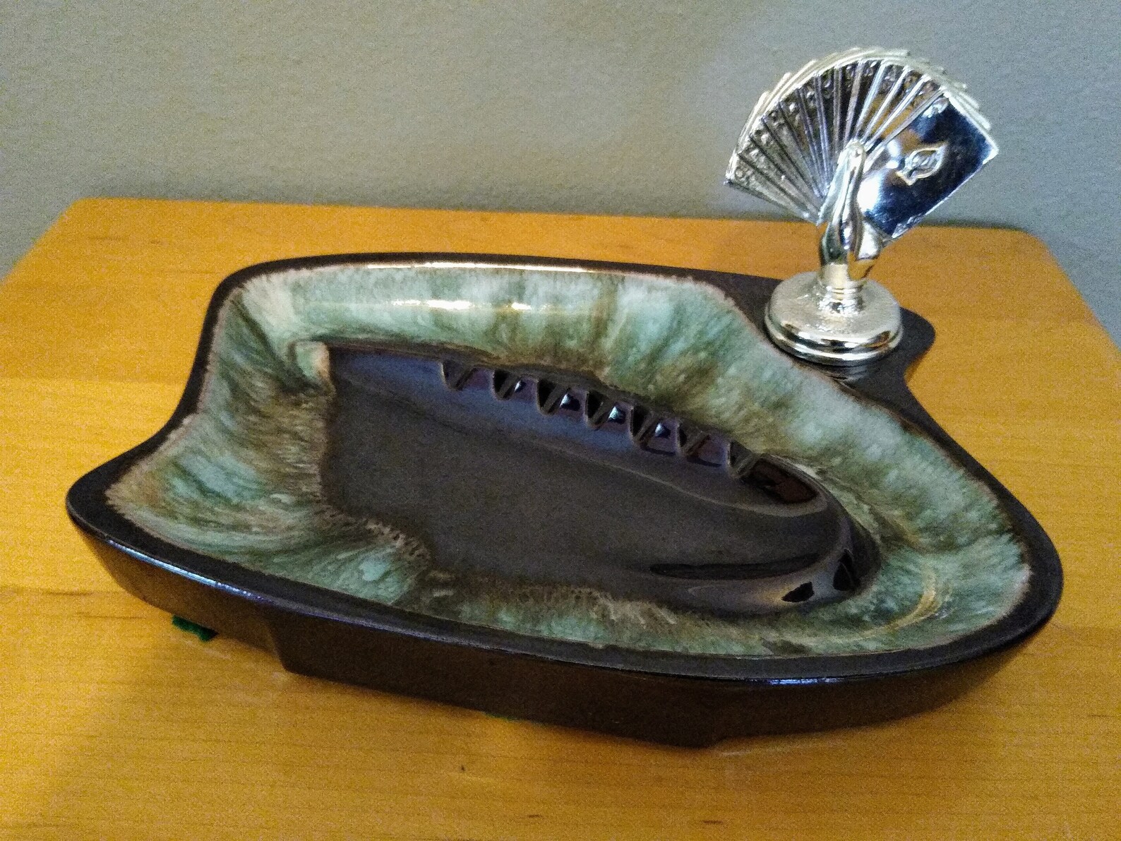 Large Vintage Poker Hand Ashtray Mid Century Ashtray Bar Etsy
