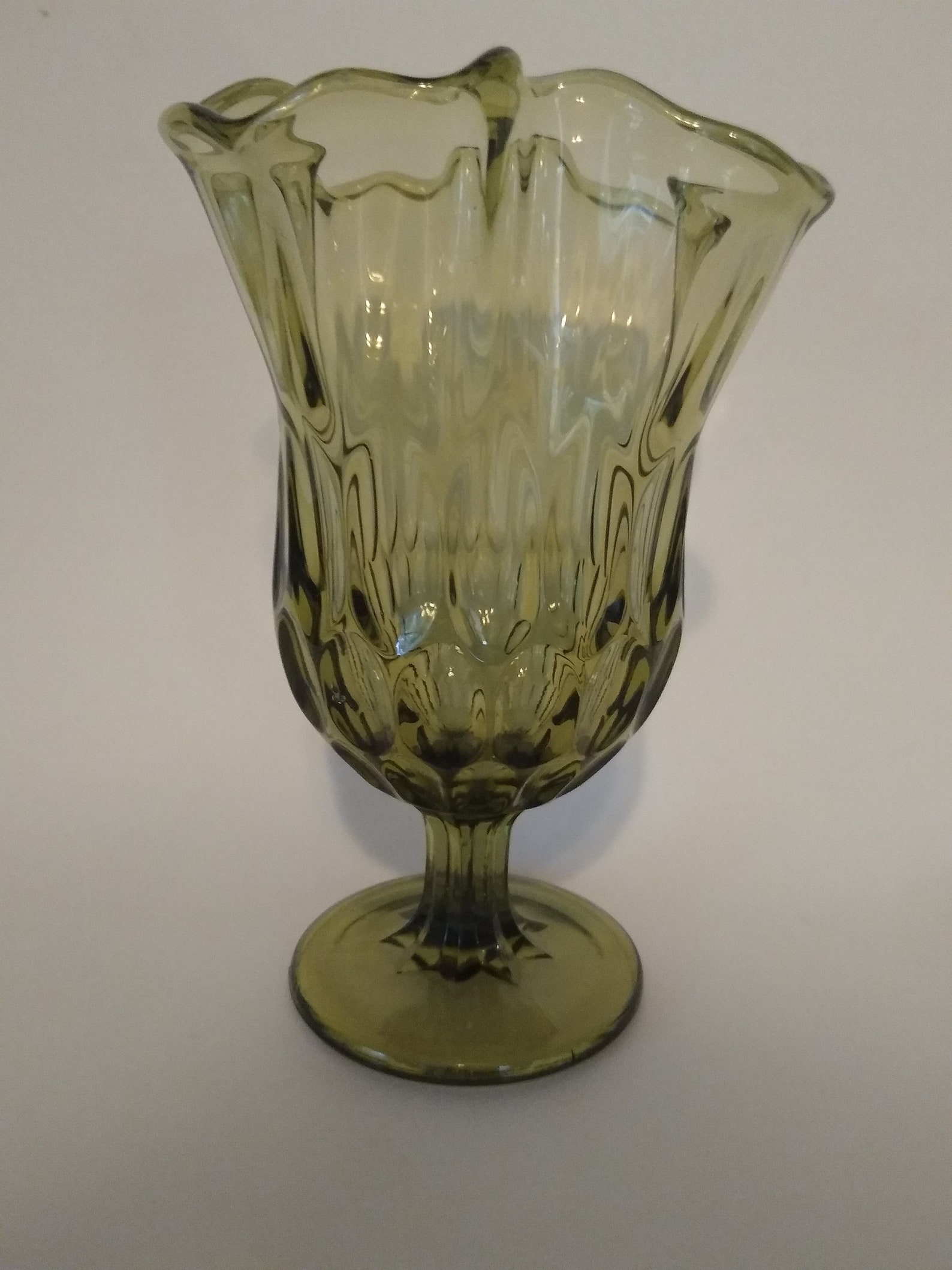 Stunning Fenton Green Glass Thumbprint Handkerchief Vase Etsy