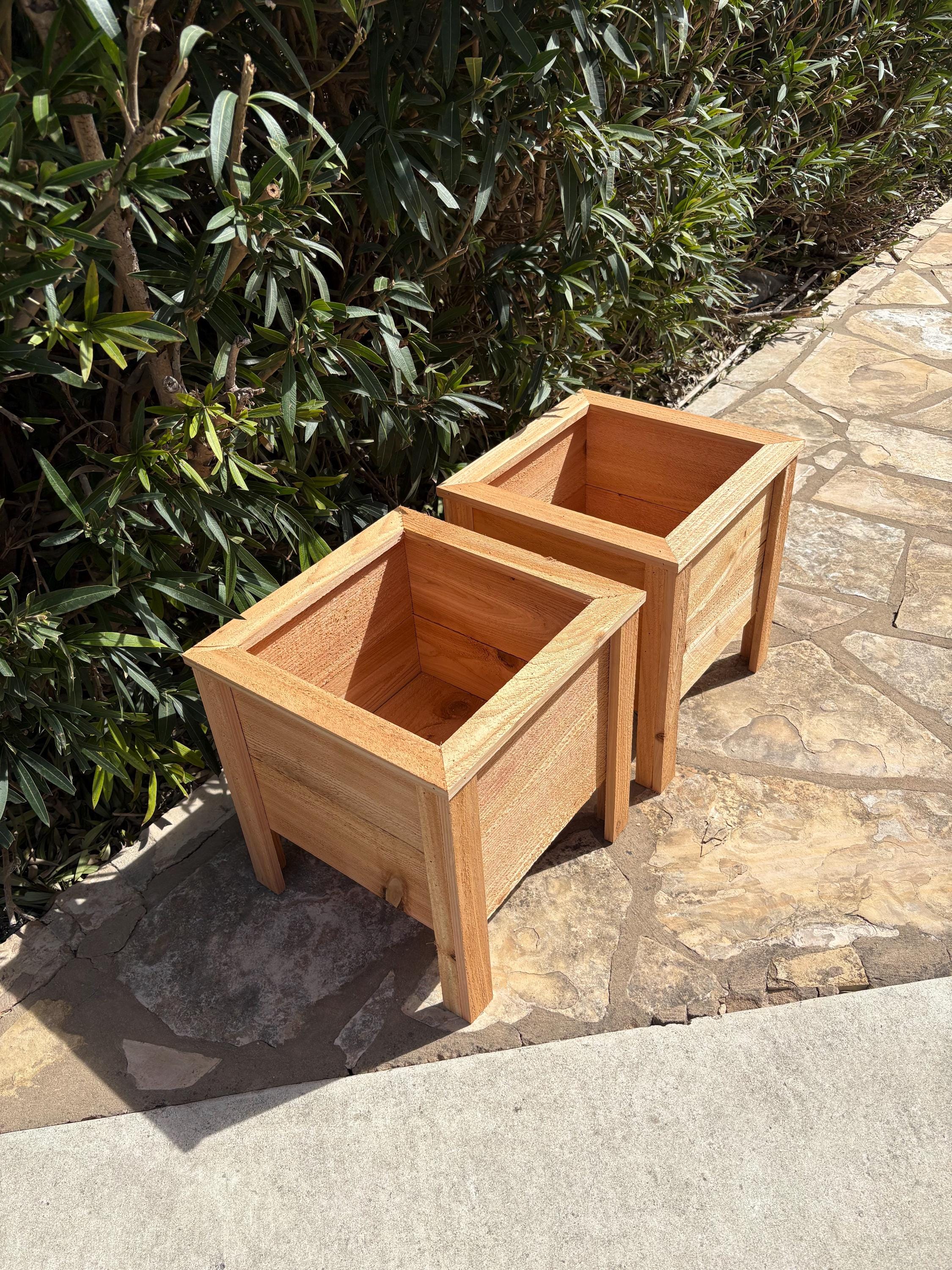 Cedar Planter Box Plans | DIY Beginner Woodworking Project (PDF) - Etsy