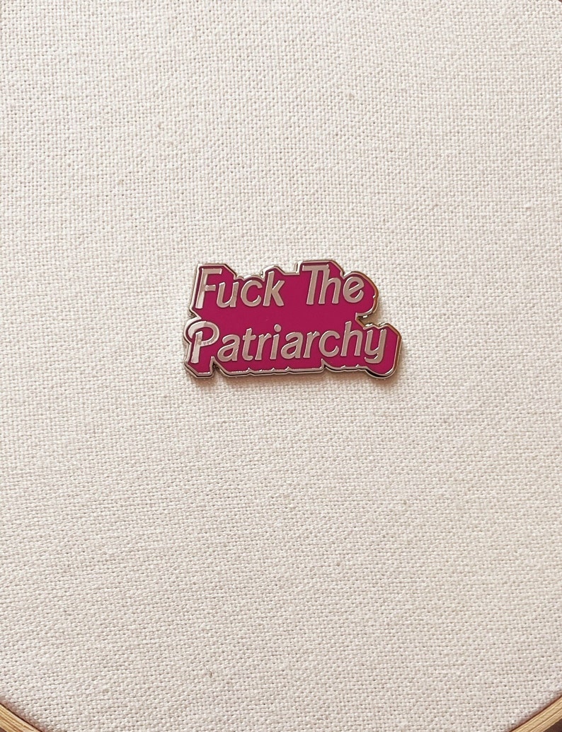 Fuck The Patriarchy Metall Hard Emaille Pin Anstecker Feminismus Pink Silber Bild 7