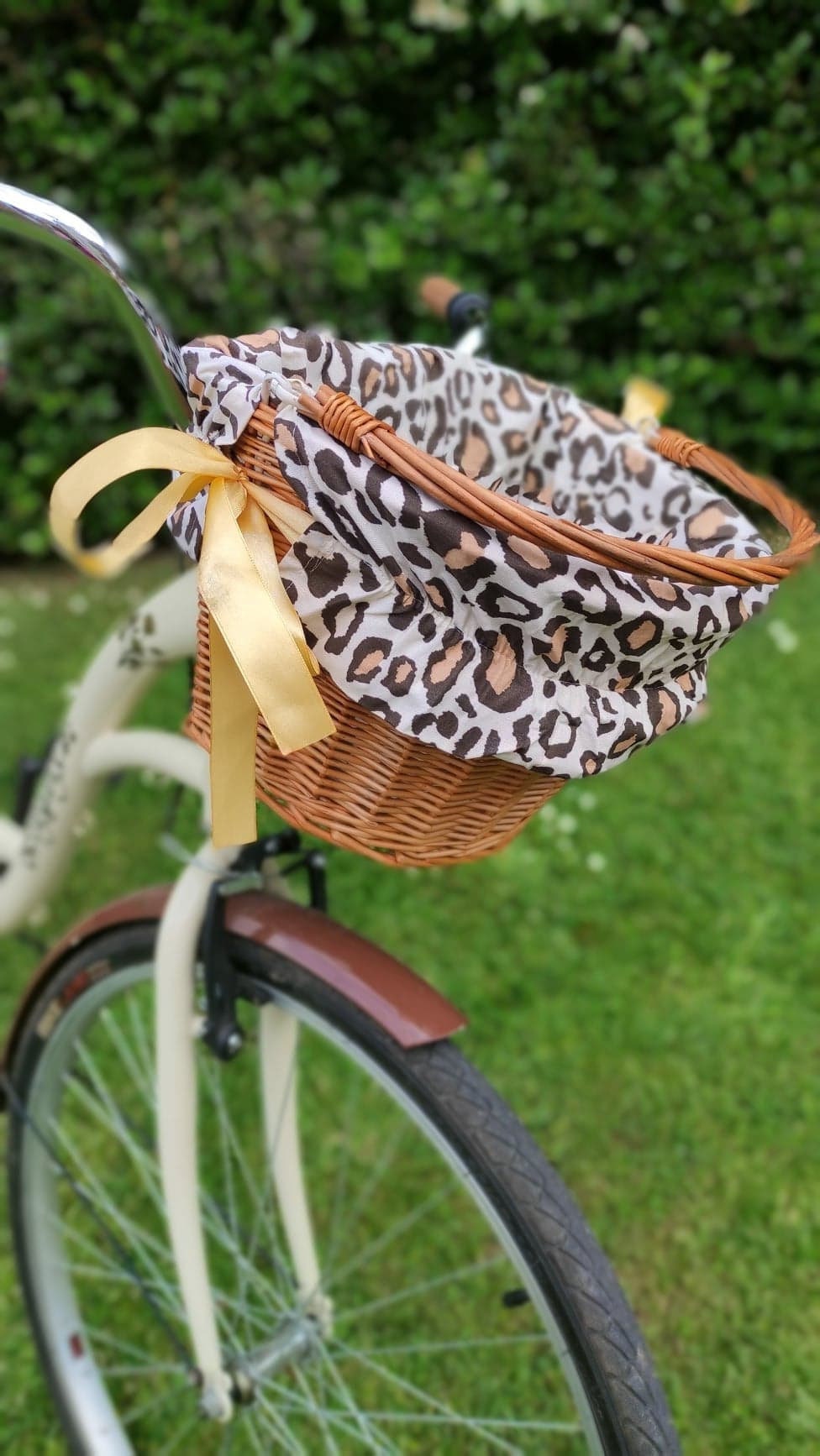 Pendleton wicker style front basket hotsell