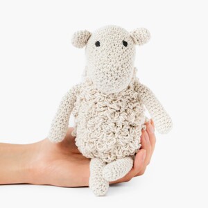 100% biologisch katoenen babyschaap - knuffeldier milieuvriendelijk speelgoed Geen synthetische materialen White