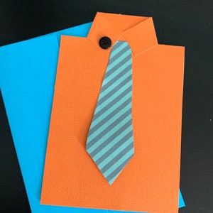Tarjeta del Día del Padre - Camisa y Corbata para papá!  Puedo personalizar los colores a tu gusto