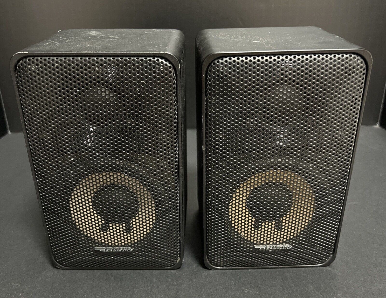 Realistic Minimus-7 40W Metal Black Speakers #40-2030C Tested