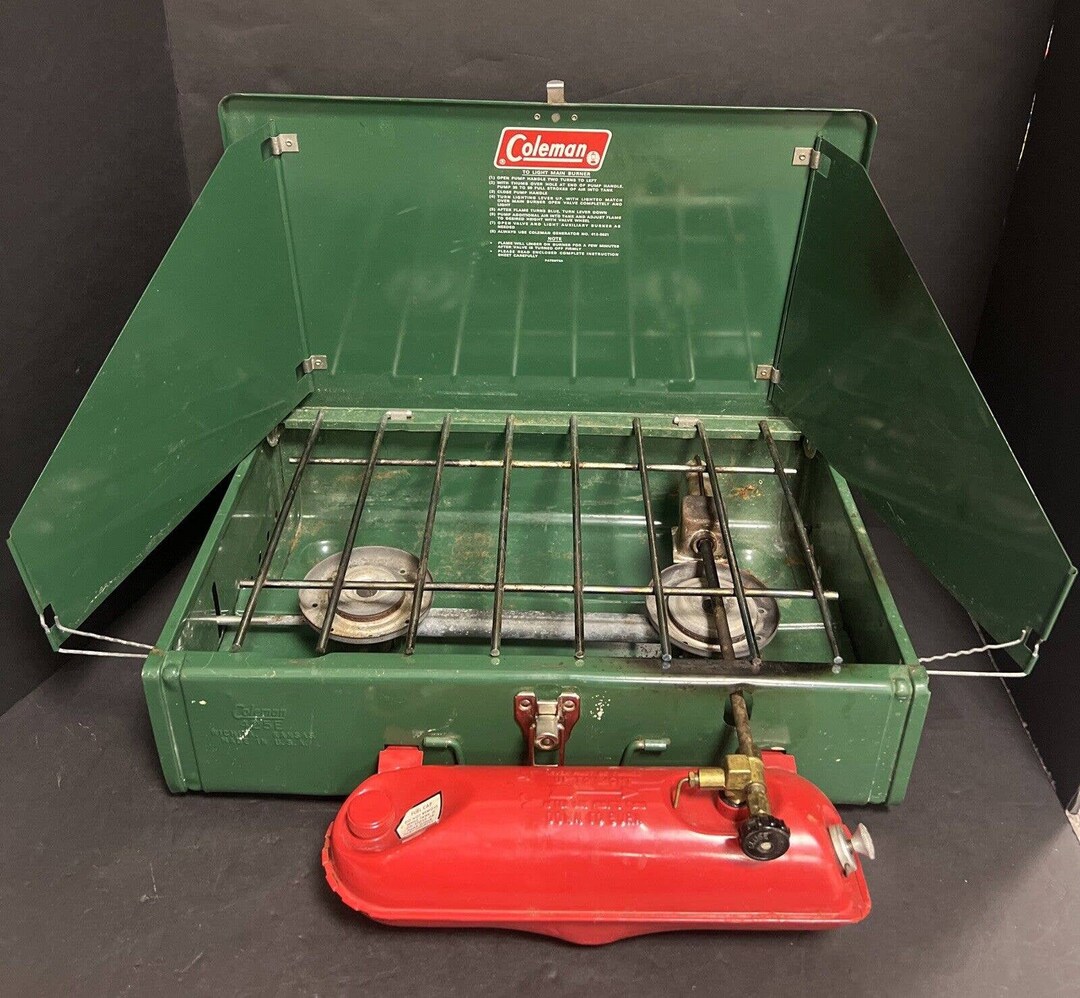 Coleman Camp Stove Model 425E Two Burner 1979 USA Fuel Canister Hiking