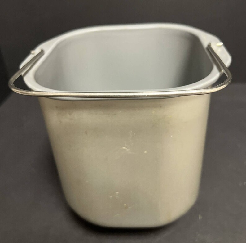 Breadman TR441 TR441 Pan and Paddle Bread Maker Bread Machine