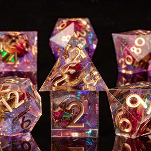 Eternal Rose - DnD Dice Set, Purple Resin Dice with Flower, d&d, RPG dice, Dungeons and Dragons, Polyhedral Dice, Sharp Edge Dice