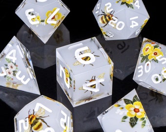 Bee Dice for DnD, Flower Dice, Sharp Edge Resin Dice, Polyhedral Dice for Dungeons and Dragons, RPG Dice, Tabletop Games Dice, D&D Gift