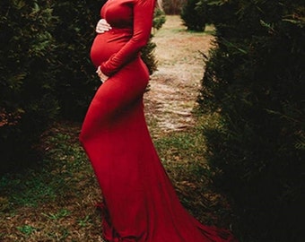 Fall & Winter Maternity Dress for Photo Shoot - Long Sleeve, Elegant Fitted Gown with long dress tail