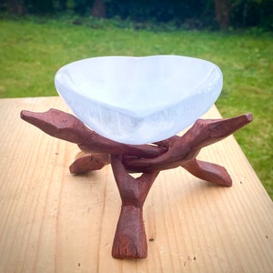 Selenite Bowl Heart Shape with wooden stand|Recharge Crystals|Clarity Of Mind|Blocks Negative Energy| 4&quot;