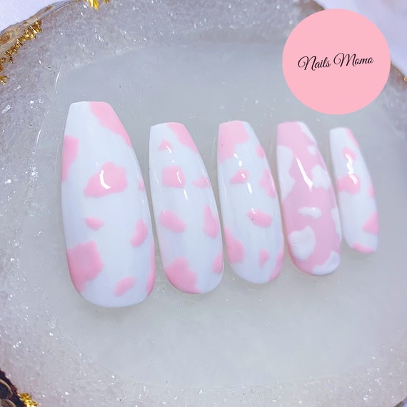 Pink x White Cow Press On Nails / Animal Print Pastel - Etsy México