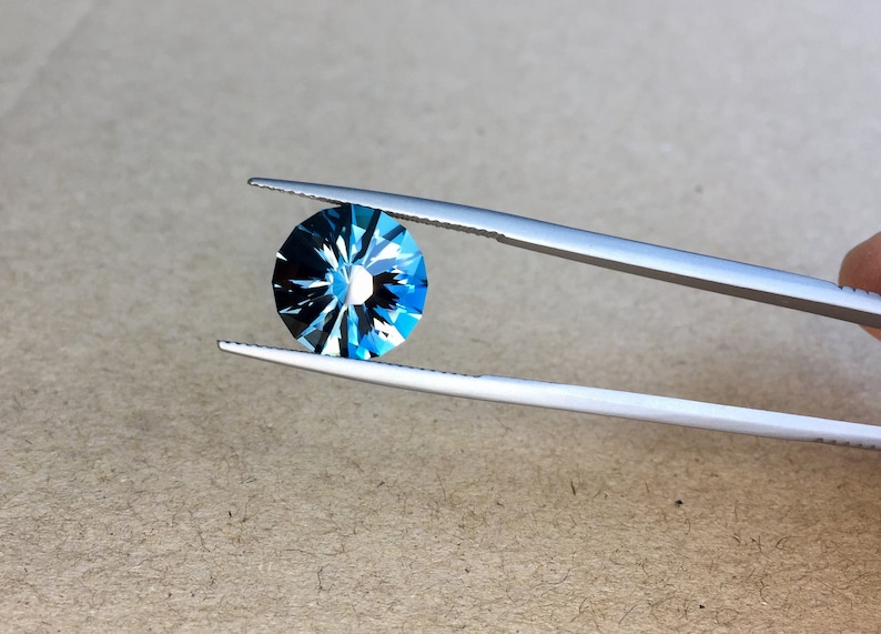 Ring with Topaz 6.67 Cts Sparkling London Blue Topaz Round Brilliant Lapidary Precision Cut Colored Stone Topaz Jewelry