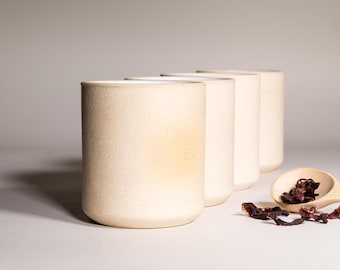 Juego de 4 tazas rústicas de agua en color blanco arena de 14 oz para café helado, bebidas de gres, decoración de mesa de comedor para fiesta de cumpleaños de verano para él