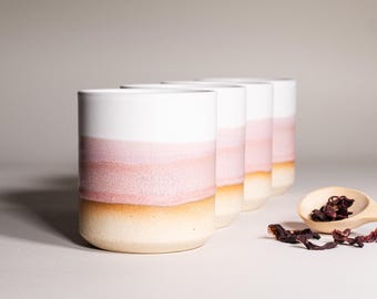 Juego de 4 tazas de cerámica para jugo en color rosa y blanco, vasos de 14 oz, regalo para amantes del bienestar y el café, mesa de comedor, regalo de cierre de bienes raíces.