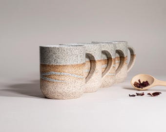 Juego de 4 tazas de cerámica para café y té en gris azulado moteado con 14 oz de cola, estilo terroso, moderno, vajilla de cerámica única y contemporánea.