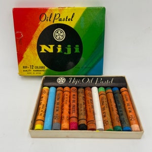 Vintage Art pack Kit Water Color, Crayons, Oil Pastels mix Tray Set Taiwan  toy