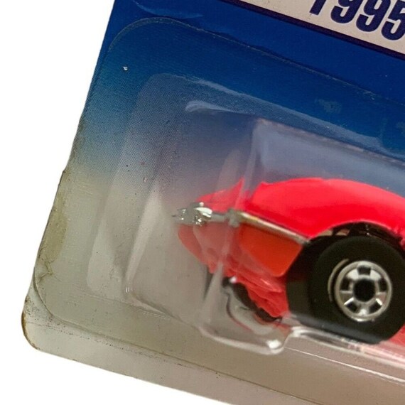 Hot Wheels 1995 Model Series '58 Corvette Coupe Pink 3 of 12