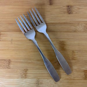 Oneida Community Stainless Paul Revere Salad Forks Lot Of 2 Satin Finish