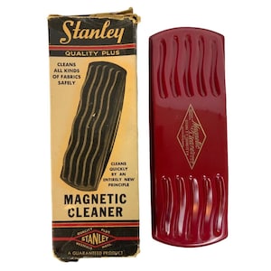 Stanley Magnetic Cleaner Red Black Bakelite Upholstery Brush Original Box 1950s