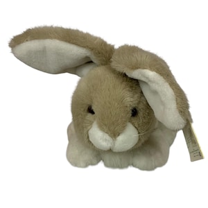 Vintage Kelly Toy Sitting Bunny Rabbit Plush Stuffie Beige White Floppy Ears 1980s