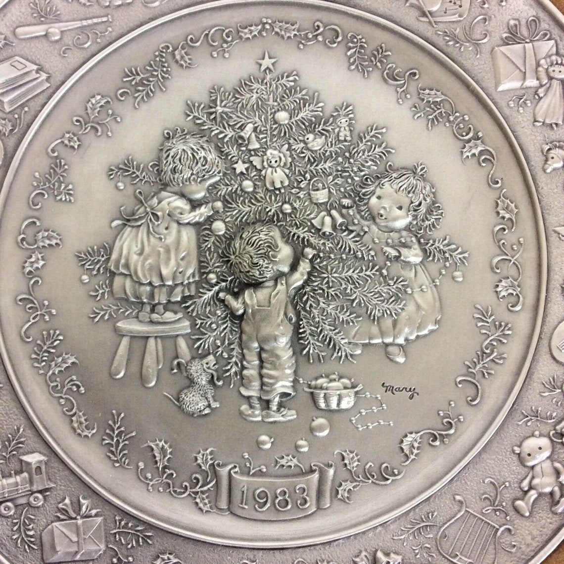 Hallmark Little Gallery Pewter Christmas Plate 1983 Trimming Etsy
