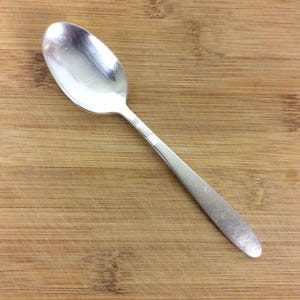 International Silver Co Zephyr Silverplate ONE Teaspoon Vintage 1935 Flatware