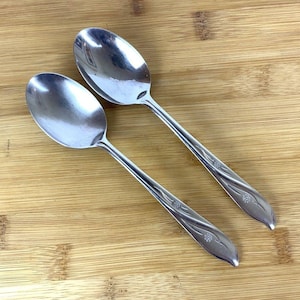 Koba Stainless Steel Oval Soup Spoons Set Of 2 Flower Swirl Design Mid Century