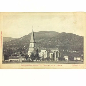 Carte postale vintage Saulxures-sur-Moselotte Vosges, scène d'église