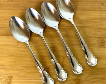 Reed & Barton Dickenson 4 Oval Soup Spoons 18-8 Stainless Steel