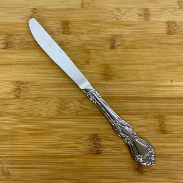 Reed and Barton Duchess Of Marlborough Dinner Knife 18-10 Stainless Heritage